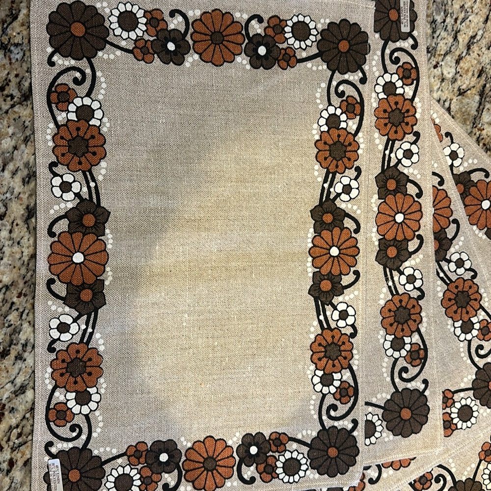MCM Linen Placemats made in Ireland set (4)